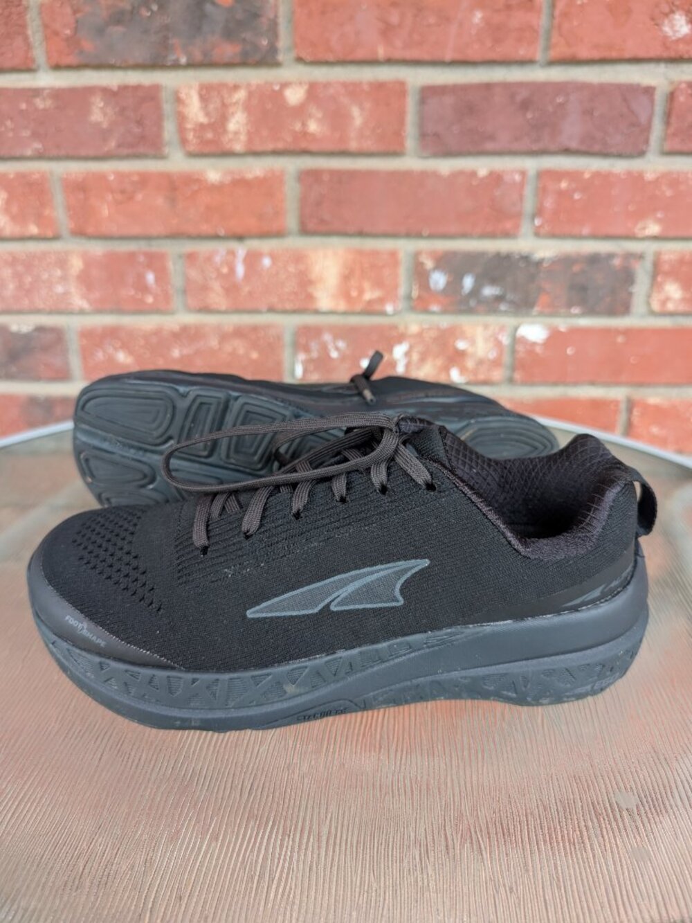 Women's Altra Paradigm 4.5 Black Running Shoes Size 8